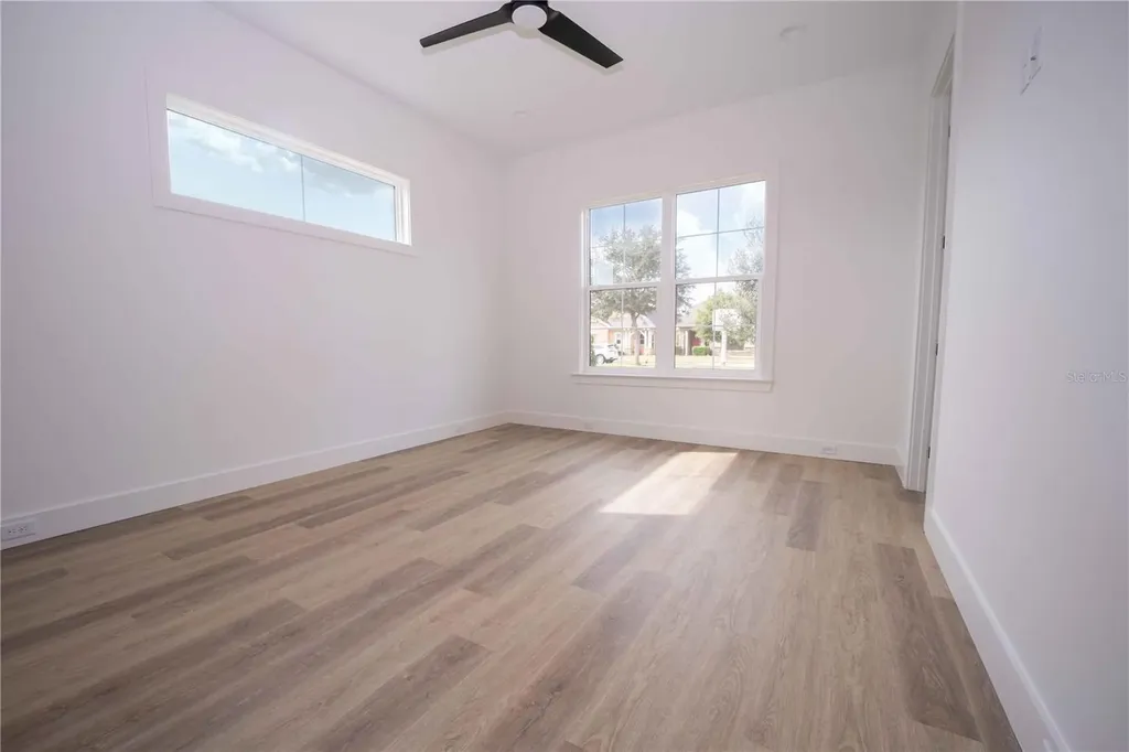 10611 Grand Oaks Boulevard Oxford FL 34484