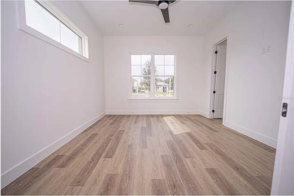 10611 Grand Oaks Boulevard Oxford FL 34484