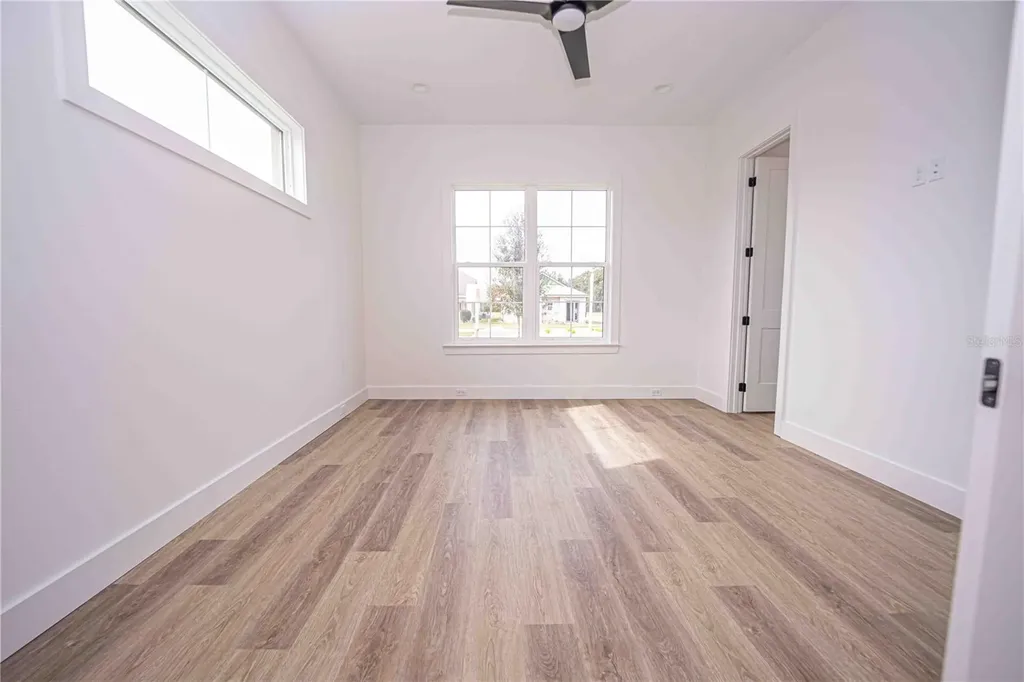 10611 Grand Oaks Boulevard Oxford FL 34484