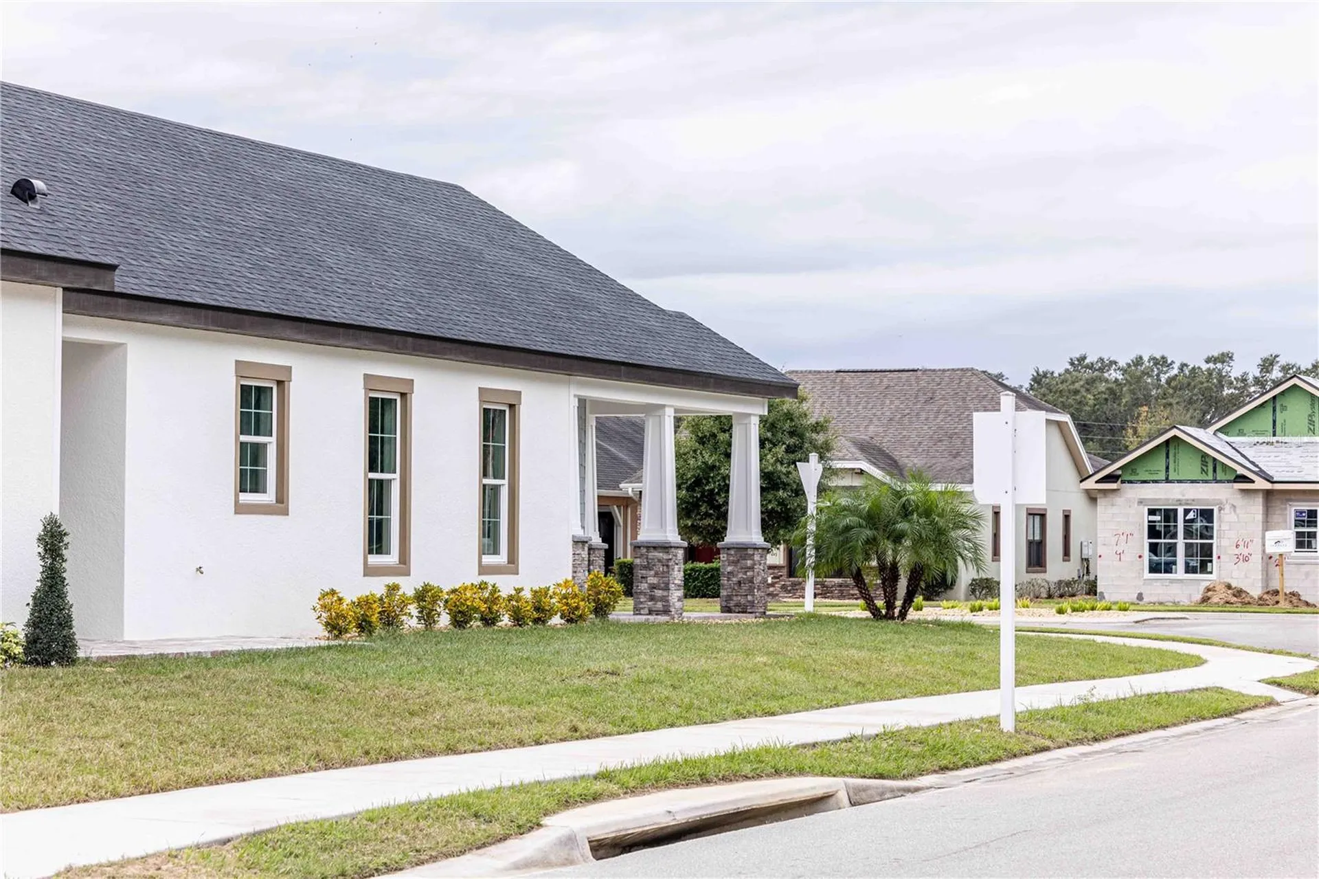 10611 Grand Oaks Boulevard Oxford FL 34484