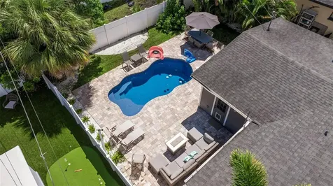 1864 New Hampshire Avenue NE St Petersburg FL 33703