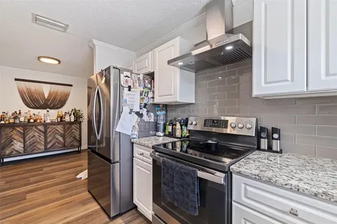 1864 New Hampshire Avenue NE St Petersburg FL 33703