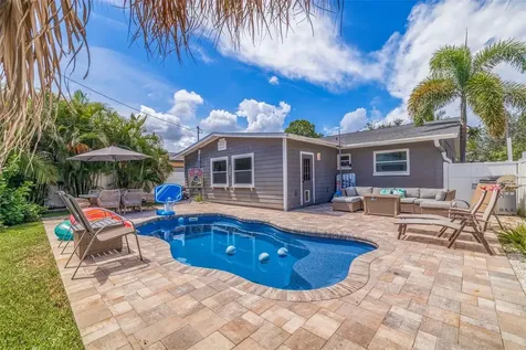 1864 New Hampshire Avenue NE St Petersburg FL 33703