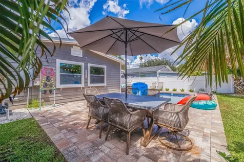 1864 New Hampshire Avenue NE St Petersburg FL 33703