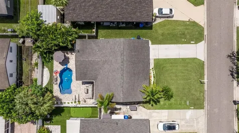 1864 New Hampshire Avenue NE St Petersburg FL 33703