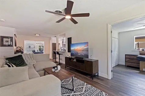 1864 New Hampshire Avenue NE St Petersburg FL 33703