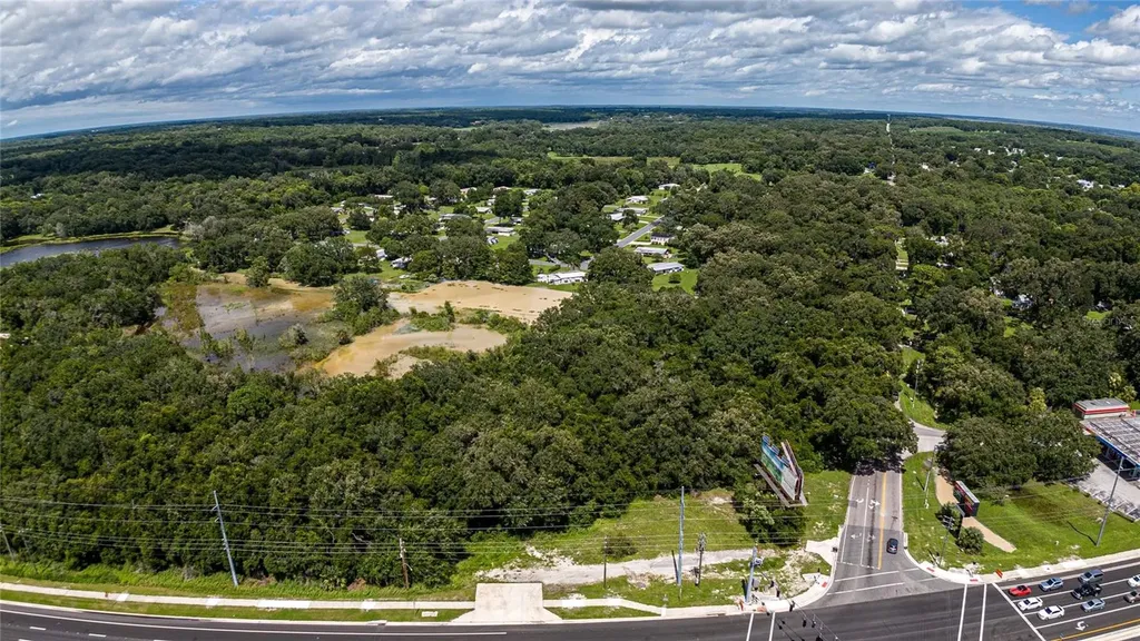 353 S Us Highway 27/441 Lady Lake FL 32159