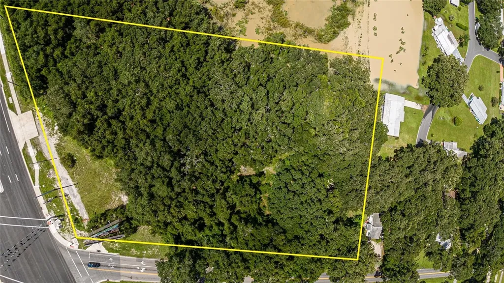 353 S Us Highway 27/441 Lady Lake FL 32159
