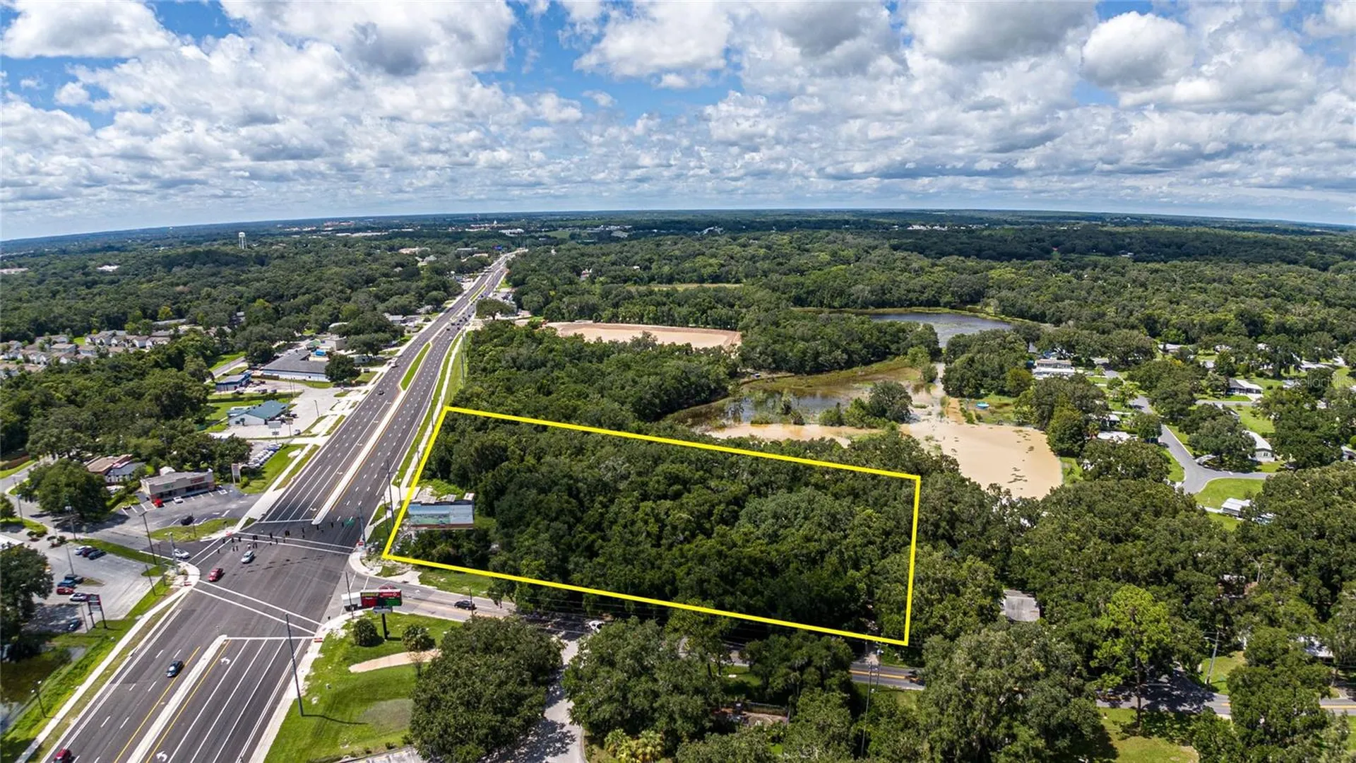 353 S Us Highway 27/441 Lady Lake FL 32159