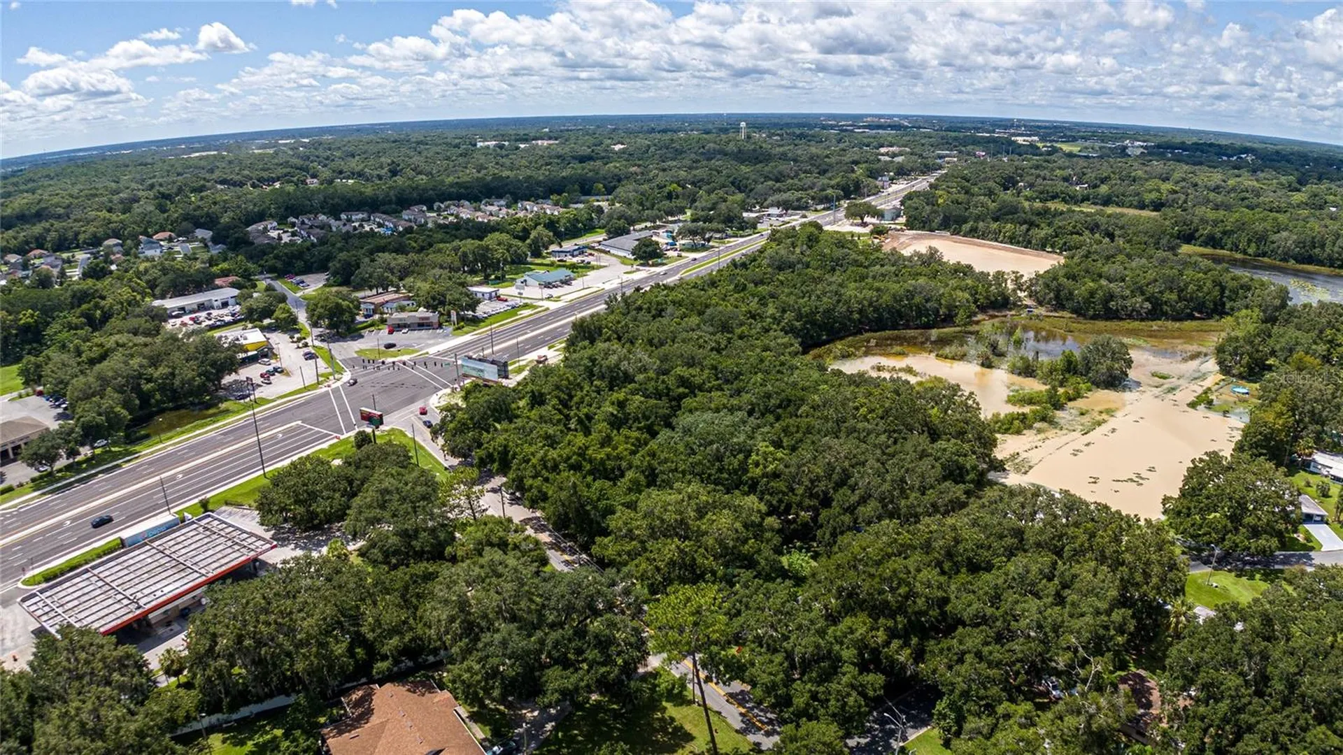 353 S Us Highway 27/441 Lady Lake FL 32159