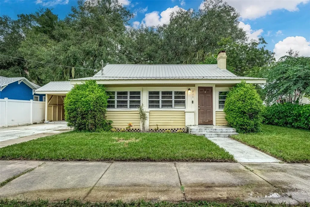 211 N Lanier Avenue Fort Meade FL 33841