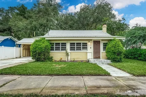 211 N Lanier Avenue Fort Meade FL 33841