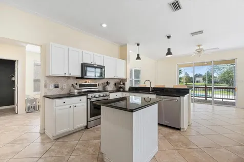 13858 Waterthrush Place Lakewood Ranch FL 34202