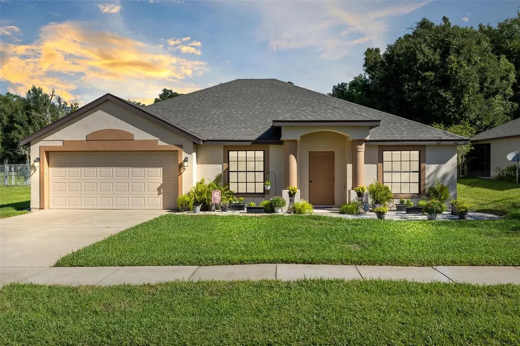1831 Waterside Oaks Drive Orange City FL 32763