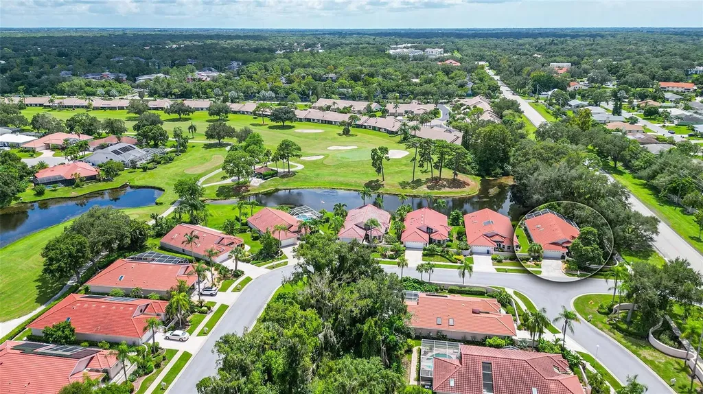 5808 Lakeside Woods Circle Sarasota FL 34243