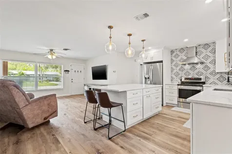2801 56th Lane N St Petersburg FL 33710
