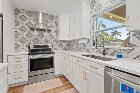 2801 56th Lane N St Petersburg FL 33710