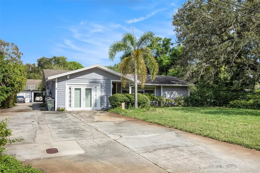 2611 48th Street W Bradenton FL 34209
