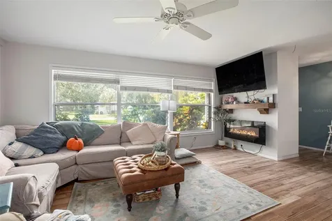 2611 48th Street W Bradenton FL 34209