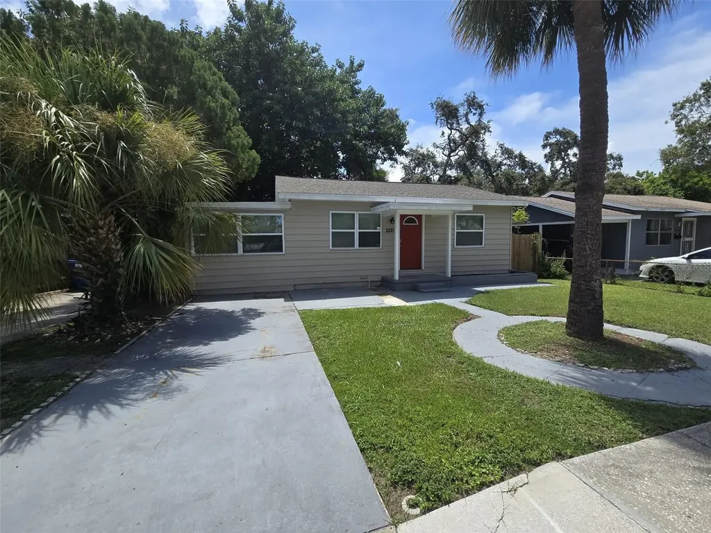 2220 17th Avenue S St Petersburg FL 33712