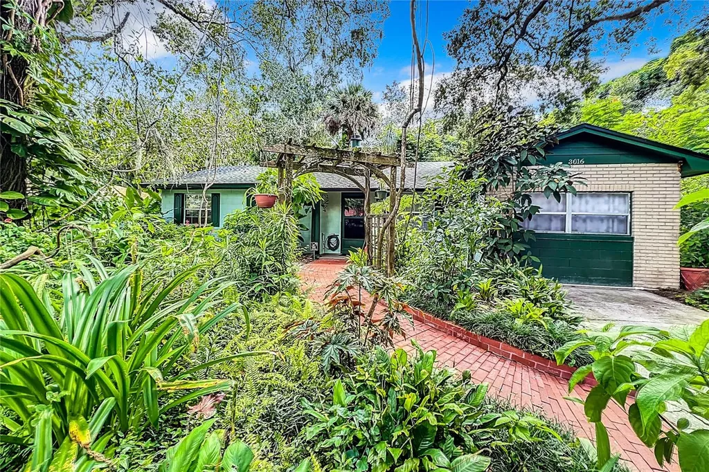 3016 Riverside Park Road Orlando FL 32810