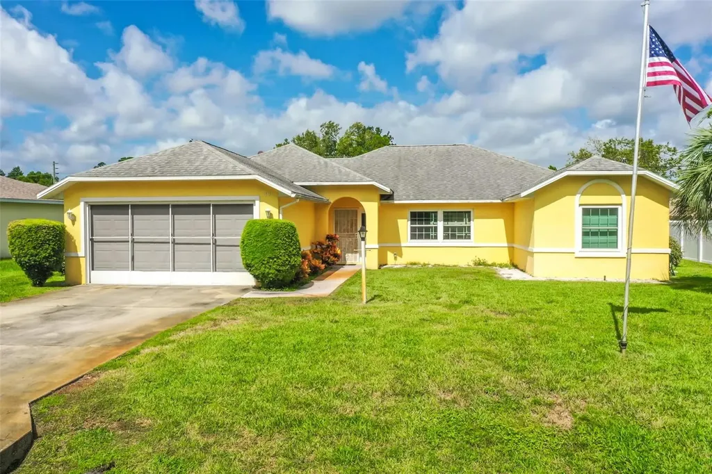 49 Pebble Wood Lane Palm Coast FL 32164