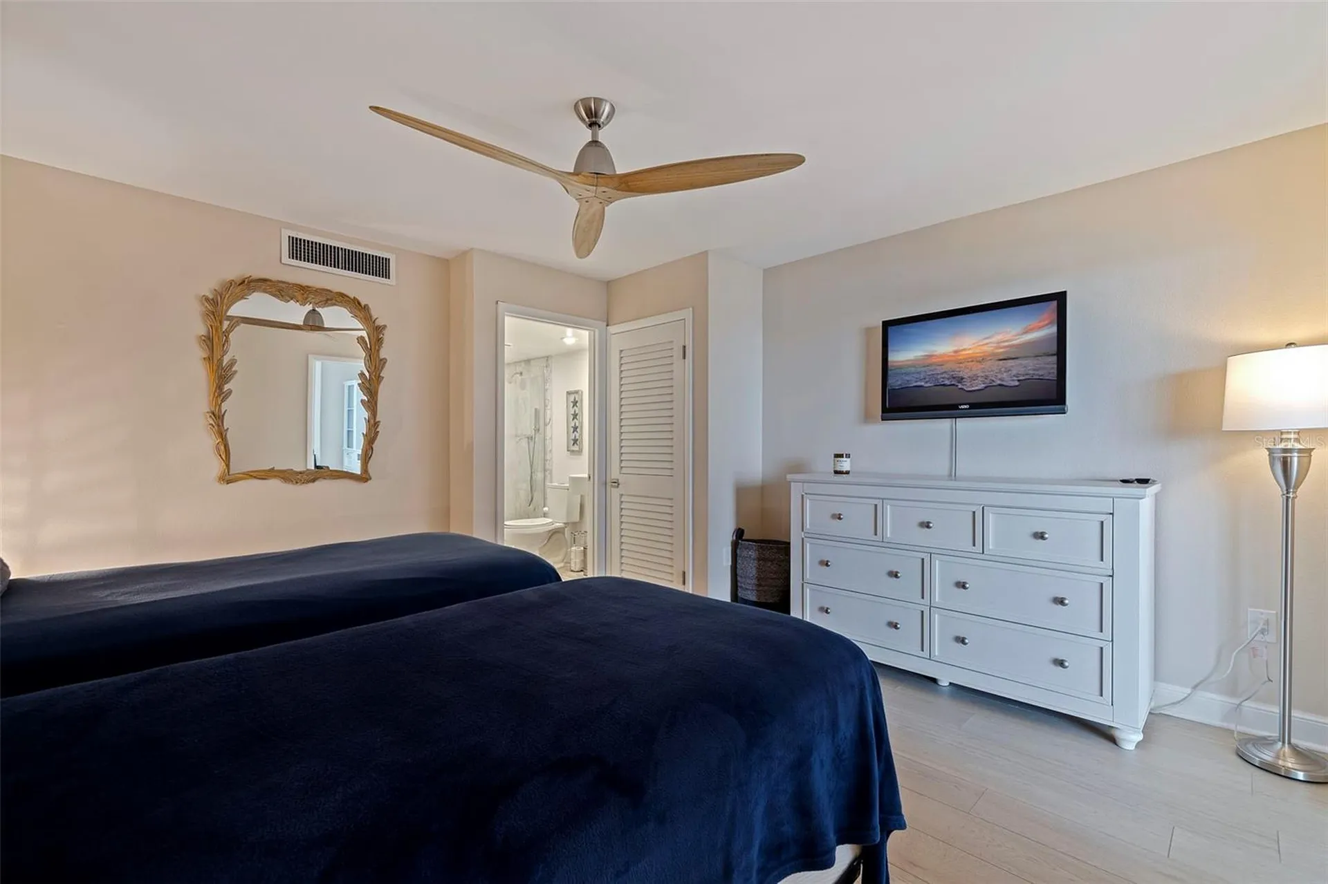 7650 Bayshore Drive Treasure Island FL 33706
