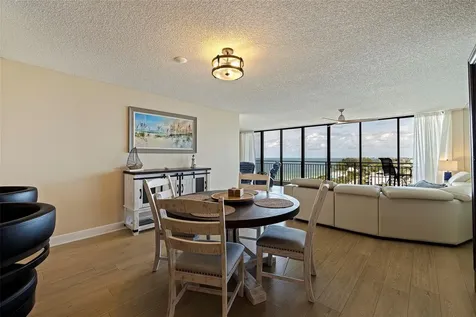 7650 Bayshore Drive Treasure Island FL 33706