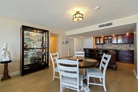 7650 Bayshore Drive Treasure Island FL 33706