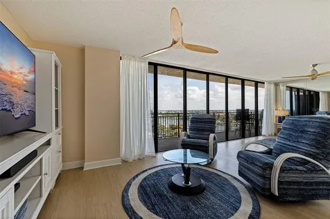 7650 Bayshore Drive Treasure Island FL 33706
