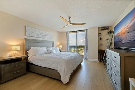 7650 Bayshore Drive Treasure Island FL 33706