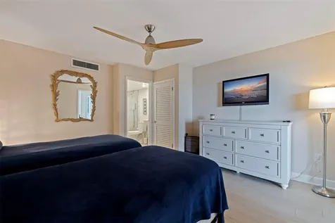 7650 Bayshore Drive Treasure Island FL 33706
