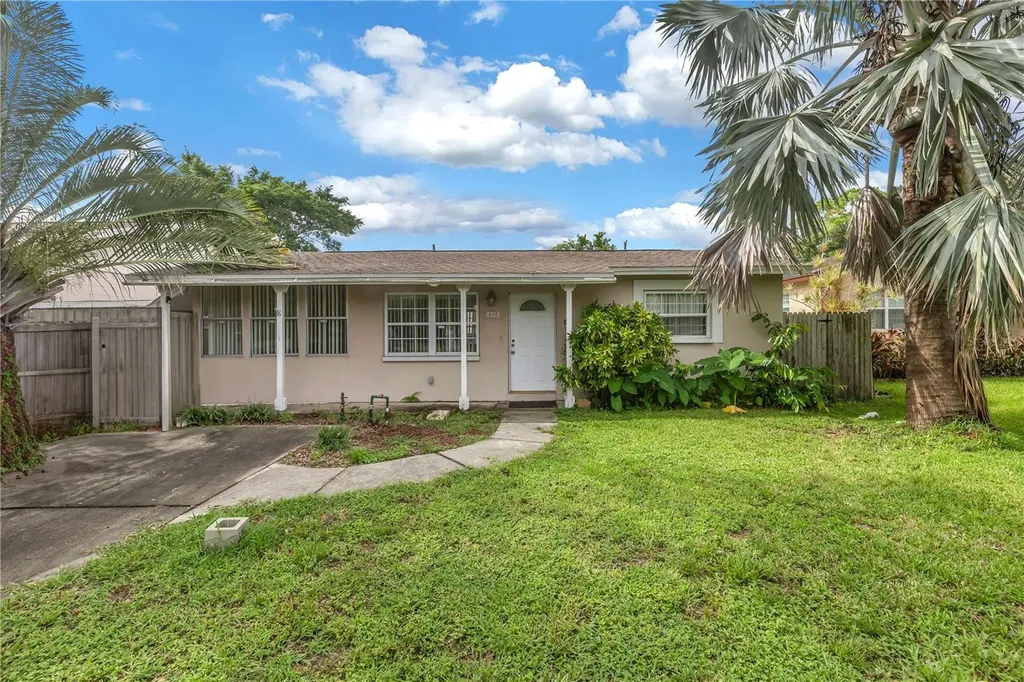 630 77th Avenue N St Petersburg FL 33702