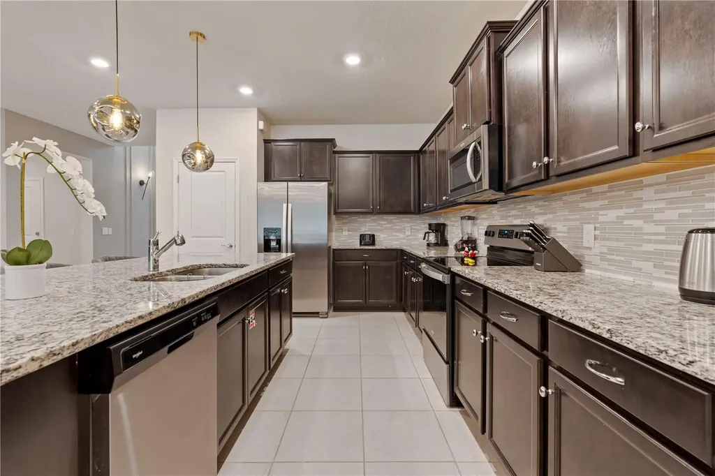 3625 Lily Lane Davenport FL 33897