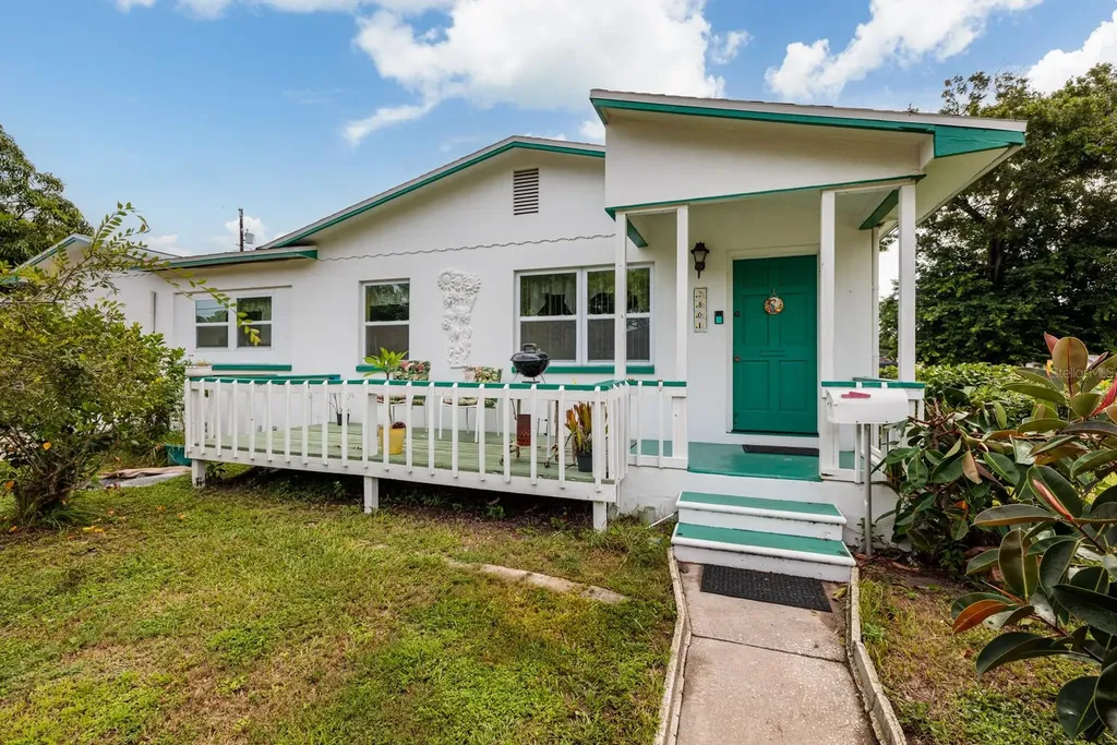 2801 29th Street N St Petersburg FL 33713