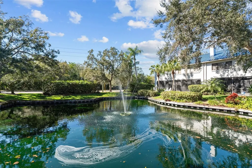 1661 Watermark Circle NE St Petersburg FL 33702