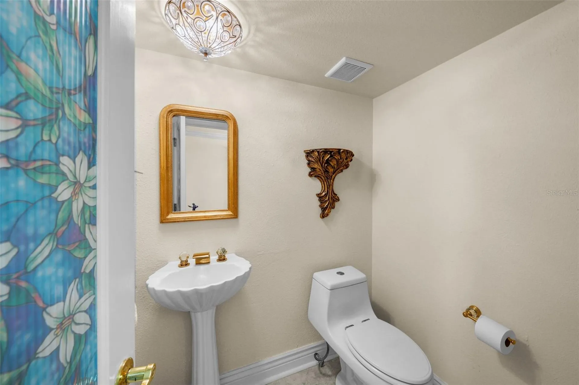 1661 Watermark Circle NE St Petersburg FL 33702