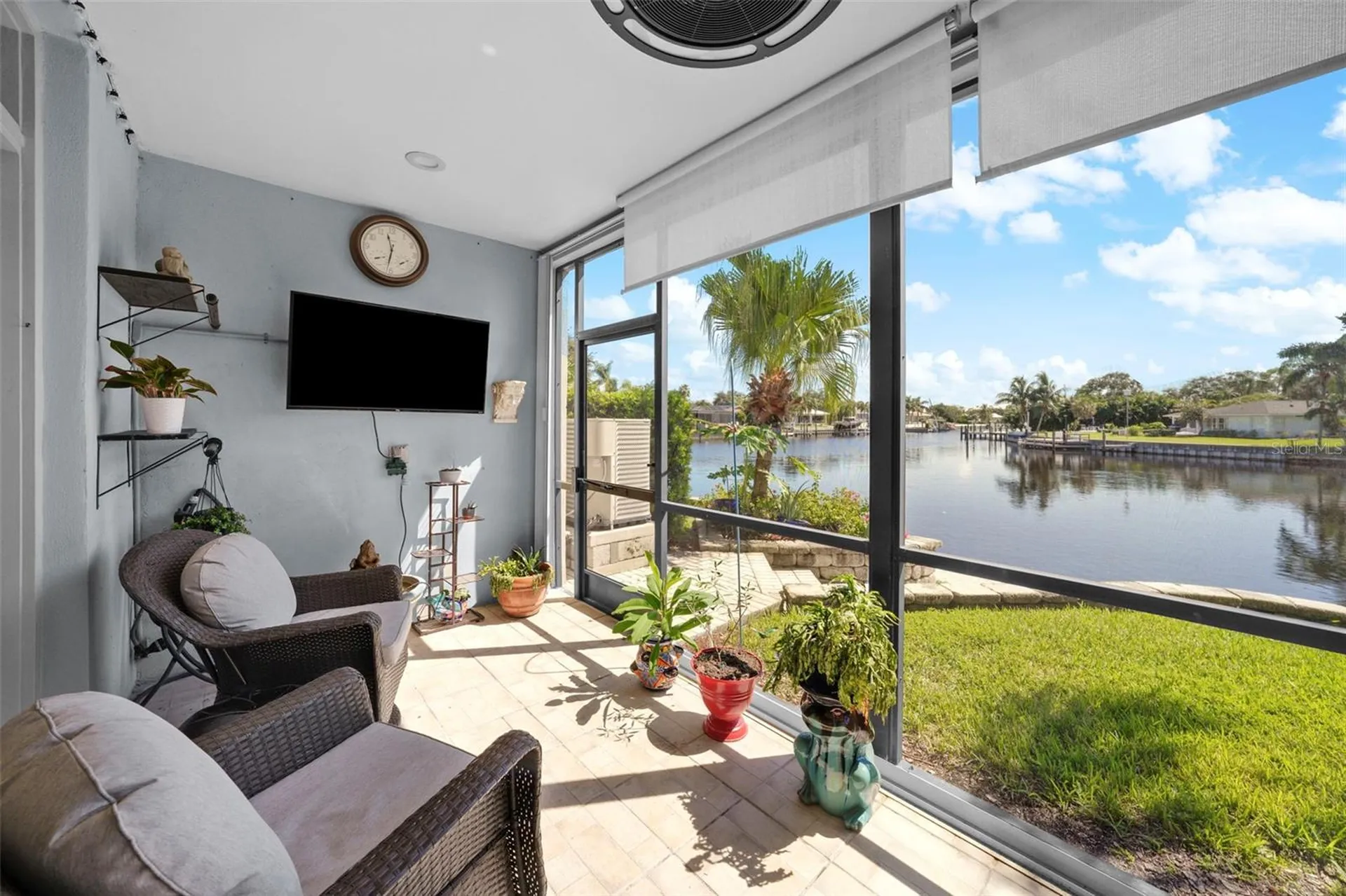 1661 Watermark Circle NE St Petersburg FL 33702