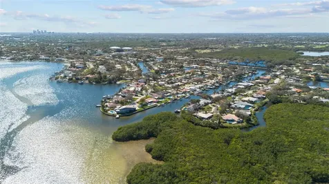 1661 Watermark Circle NE St Petersburg FL 33702