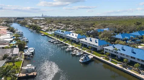 1661 Watermark Circle NE St Petersburg FL 33702