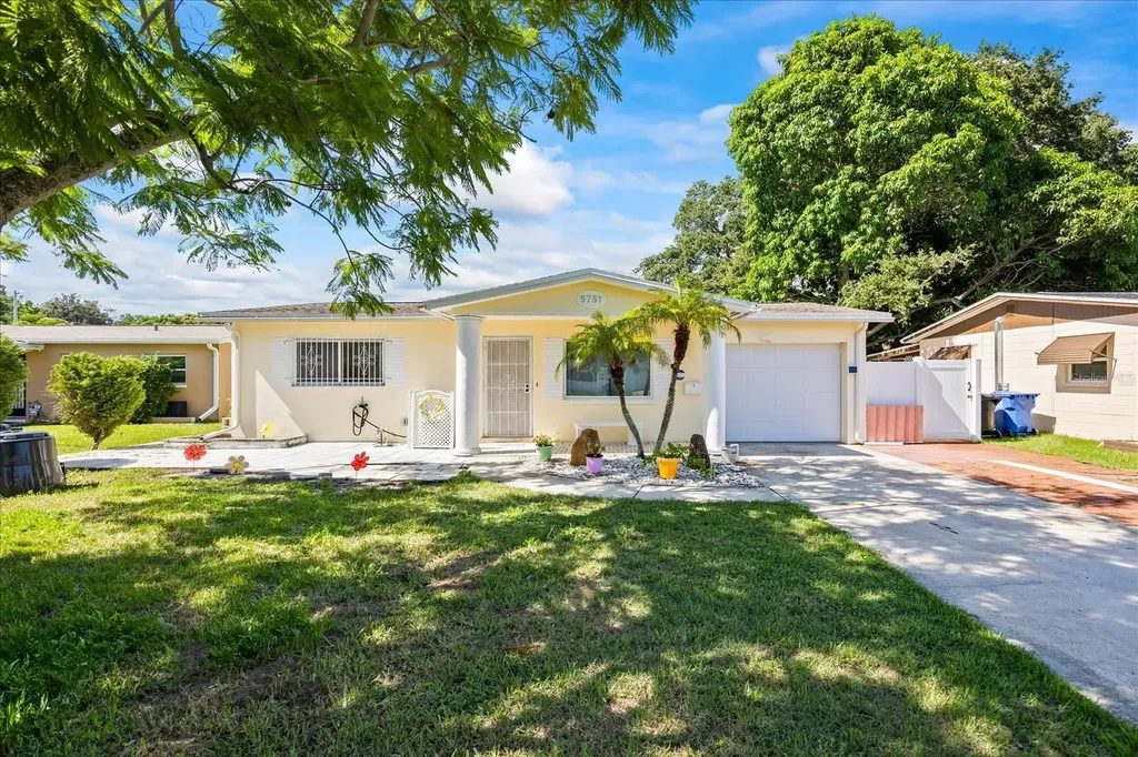 5751 15th Avenue N St Petersburg FL 33710