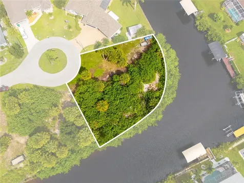 4497 Bayview Street Port Charlotte FL 33948