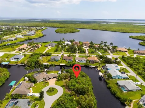 4497 Bayview Street Port Charlotte FL 33948