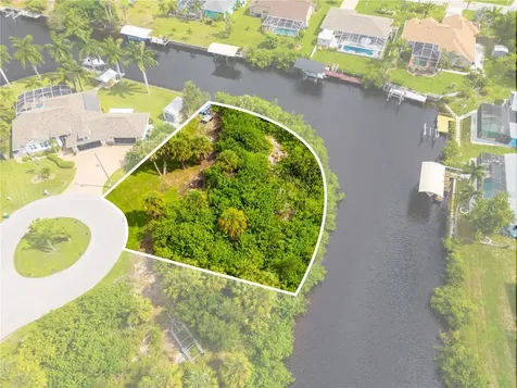 4497 Bayview Street Port Charlotte FL 33948