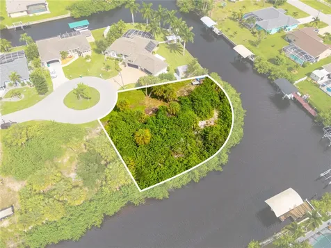 4497 Bayview Street Port Charlotte FL 33948