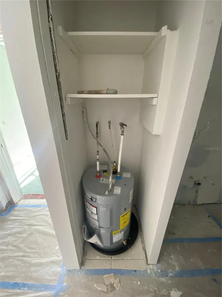 2570 Gary Circle Dunedin FL 34698