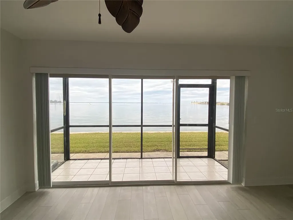 2570 Gary Circle Dunedin FL 34698