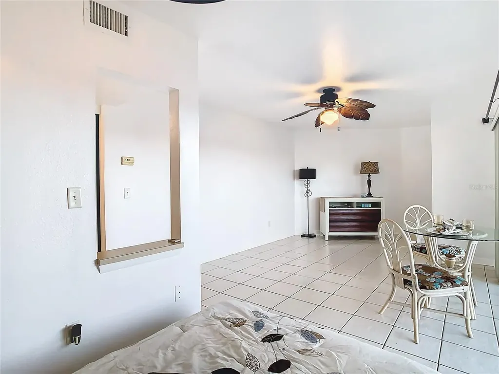 2570 Gary Circle Dunedin FL 34698