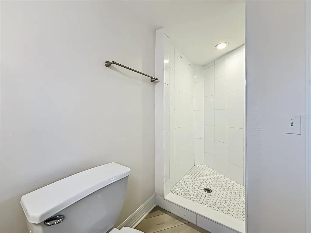 2570 Gary Circle Dunedin FL 34698