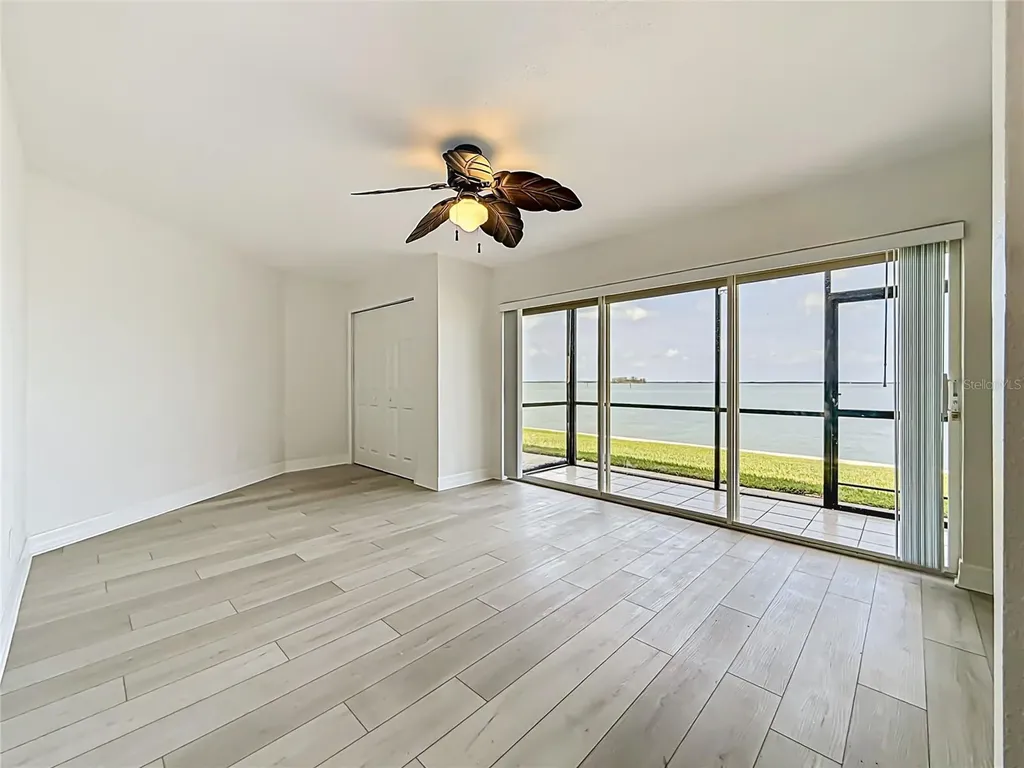 2570 Gary Circle Dunedin FL 34698